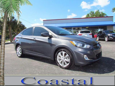 2012 Hyundai Accent  GLS
