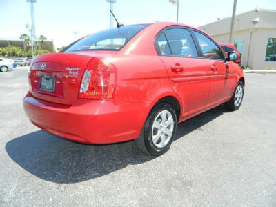 2011 Hyundai Accent  GLS