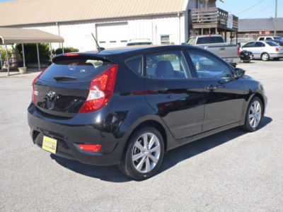 2012 Hyundai Accent SE