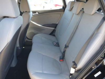 2012 Hyundai Accent SE
