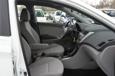 2012 Hyundai Accent  GS