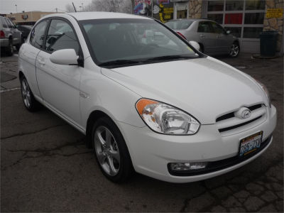2009 Hyundai Accent  SE