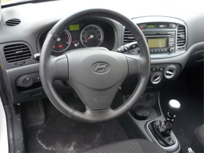 2009 Hyundai Accent  SE