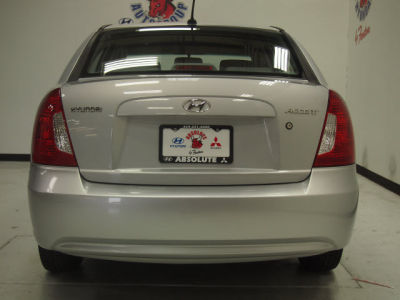 2011 Hyundai Accent GLS