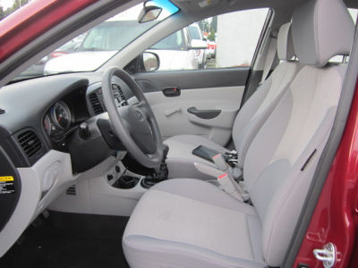 2011 Hyundai Accent  GLS