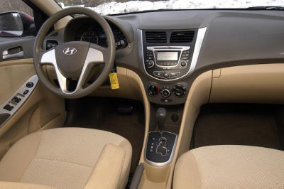 2012 Hyundai Accent  GLS