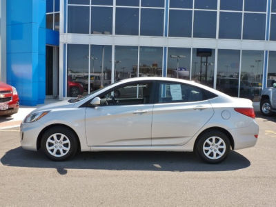 2012 Hyundai Accent  GLS