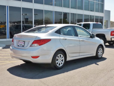 2012 Hyundai Accent  GLS