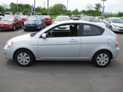 2010 Hyundai Accent Blue