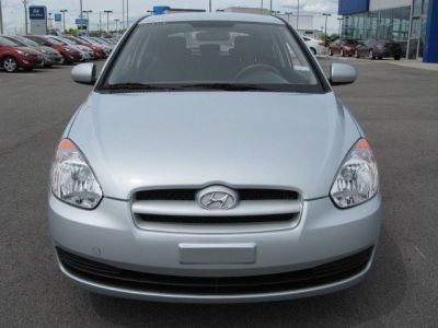 2010 Hyundai Accent Blue