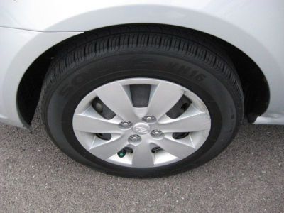 2010 Hyundai Accent Blue