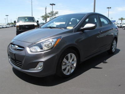 2012 Hyundai Accent  GLS