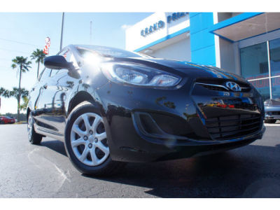 2012 Hyundai Accent GS