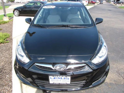 2012 Hyundai Accent  GLS