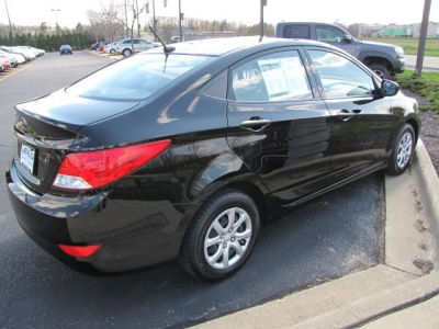 2012 Hyundai Accent  GLS