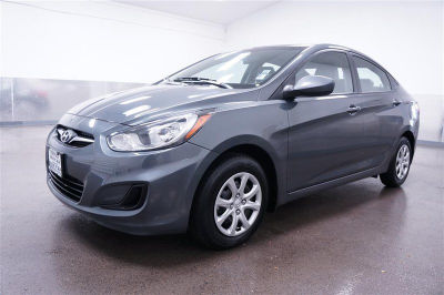 2012 Hyundai Accent  GLS