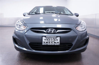 2012 Hyundai Accent  GLS