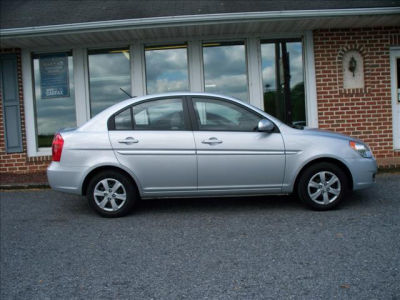 2011 Hyundai Accent  GLS