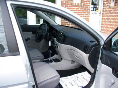 2011 Hyundai Accent  GLS
