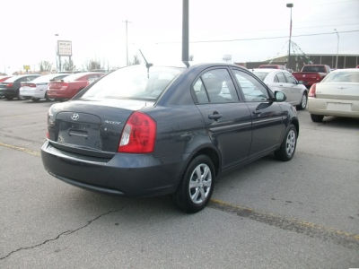 2011 Hyundai Accent GLS
