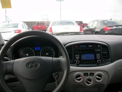 2011 Hyundai Accent GLS