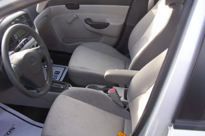 2011 Hyundai Accent  GLS