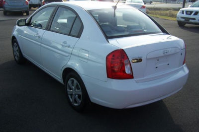 2011 Hyundai Accent GLS