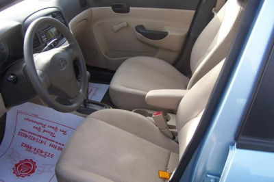 2011 Hyundai Accent  GLS