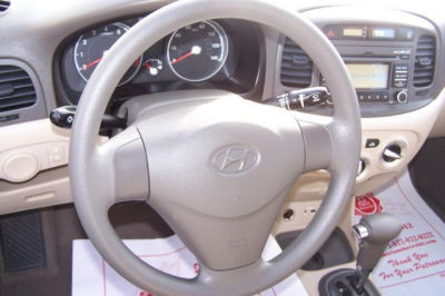 2011 Hyundai Accent  GLS