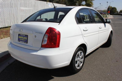 2011 Hyundai Accent GLS