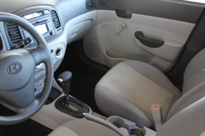 2011 Hyundai Accent GLS