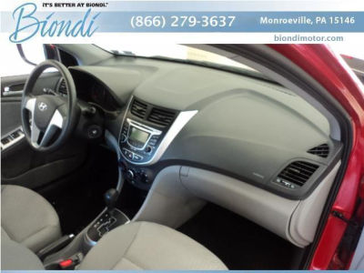 2012 Hyundai Accent  GLS