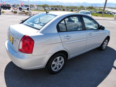 2011 Hyundai Accent  GLS