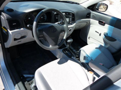 2011 Hyundai Accent  GLS