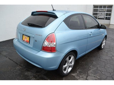 2009 Hyundai Accent  SE