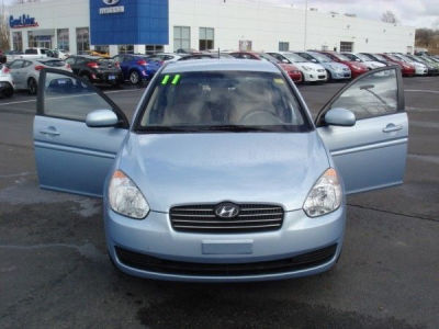 2011 Hyundai Accent GLS