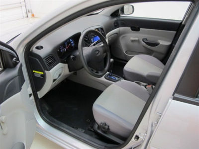 2010 Hyundai Accent GLS