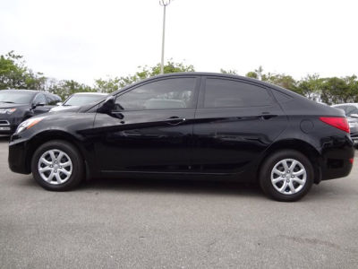 2012 Hyundai Accent  GLS