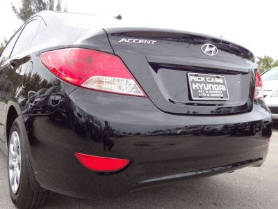 2012 Hyundai Accent  GLS