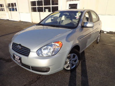 2011 Hyundai Accent GLS