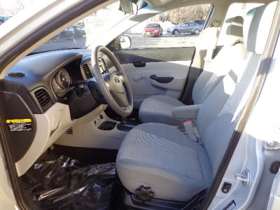 2011 Hyundai Accent GLS