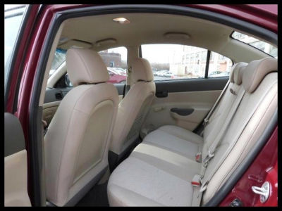 2011 Hyundai Accent GLS