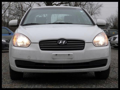 2011 Hyundai Accent  GLS