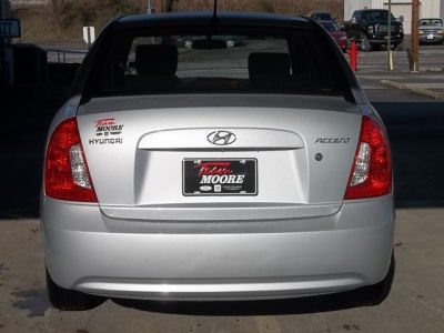 2011 Hyundai Accent GLS