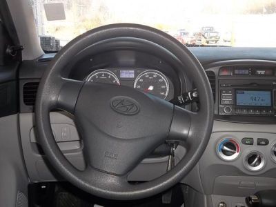 2011 Hyundai Accent GLS