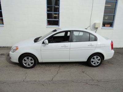 2011 Hyundai Accent  GLS