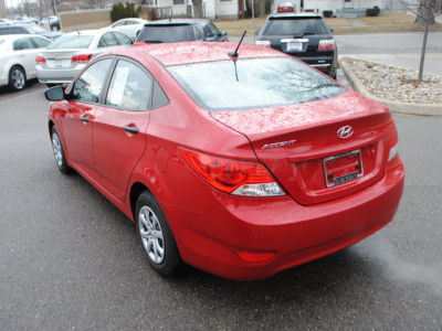 2012 Hyundai Accent  GLS