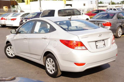 2012 Hyundai Accent  GLS