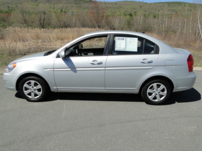 2010 Hyundai Accent GLS