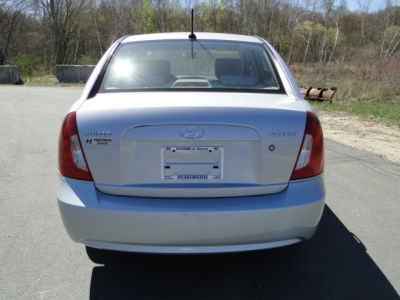 2010 Hyundai Accent GLS